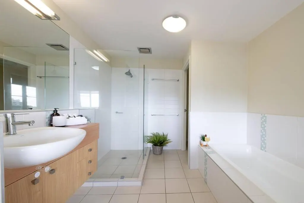 Airlie Seaduction Apartment Airlie Beach Australia